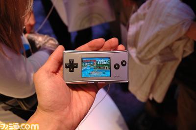 Game Boy Micro стенд с выставки E3