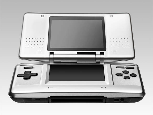 Nintendo DS после изменения дизайна