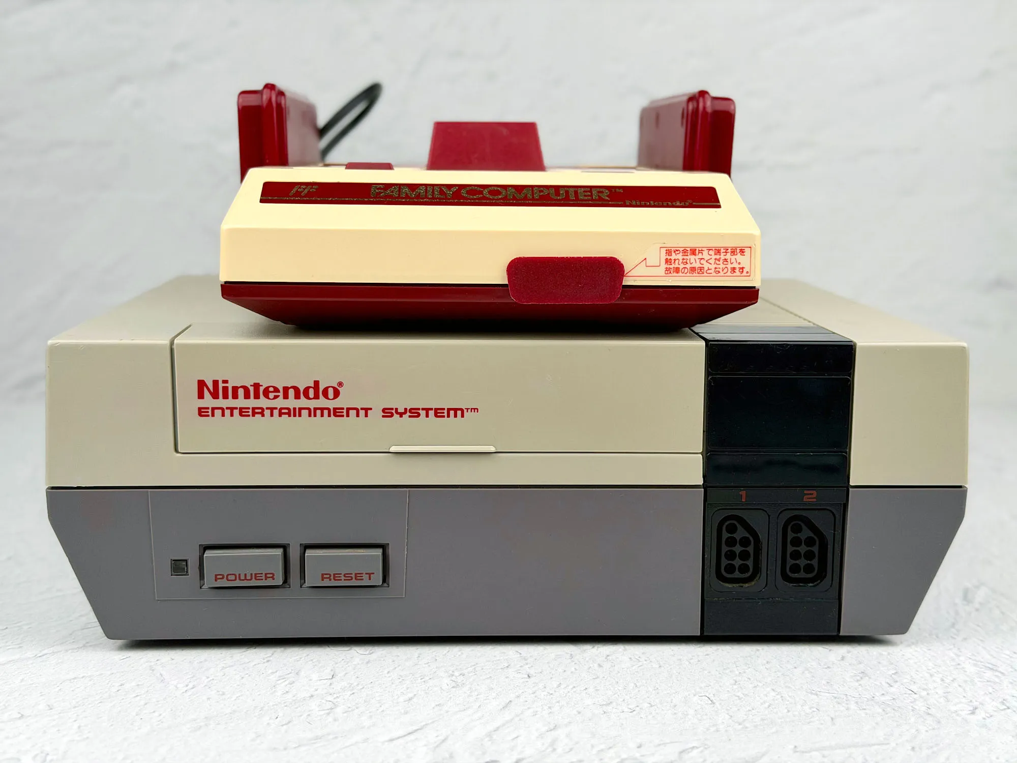 Size comparison: NES and Famicom Size comparison: NES and Famicom