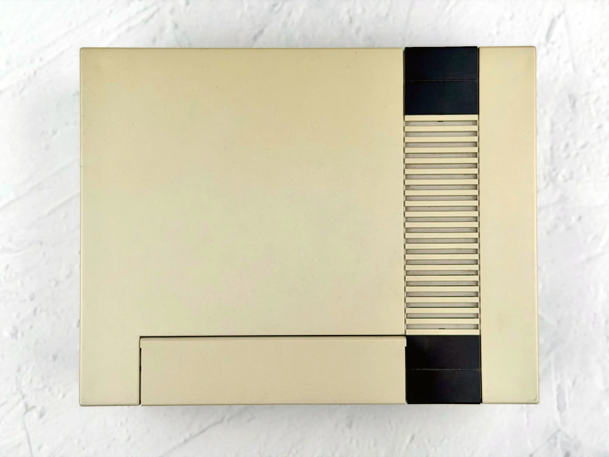 Nintendo Entertainment System (NES) — top view Nintendo Entertainment System (NES) — top view