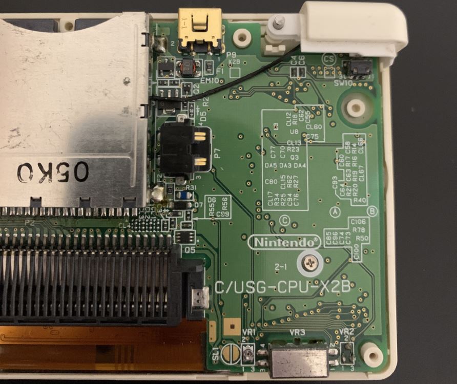 прототип Nintendo DS Lite с номером C/USG-CPU-X2B
