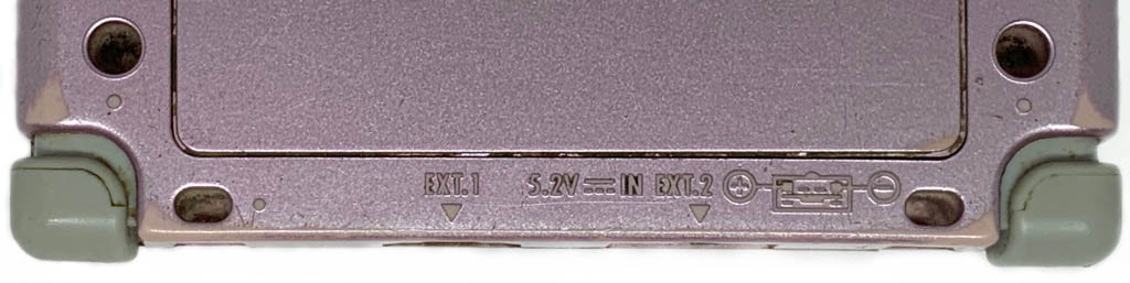 Оригинальный Game Boy Advance SP и подделка, сравнение отличий