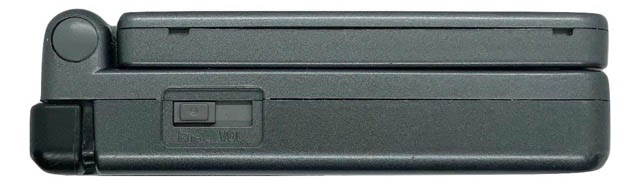 Оригинальный Game Boy Advance SP вид сбоку
