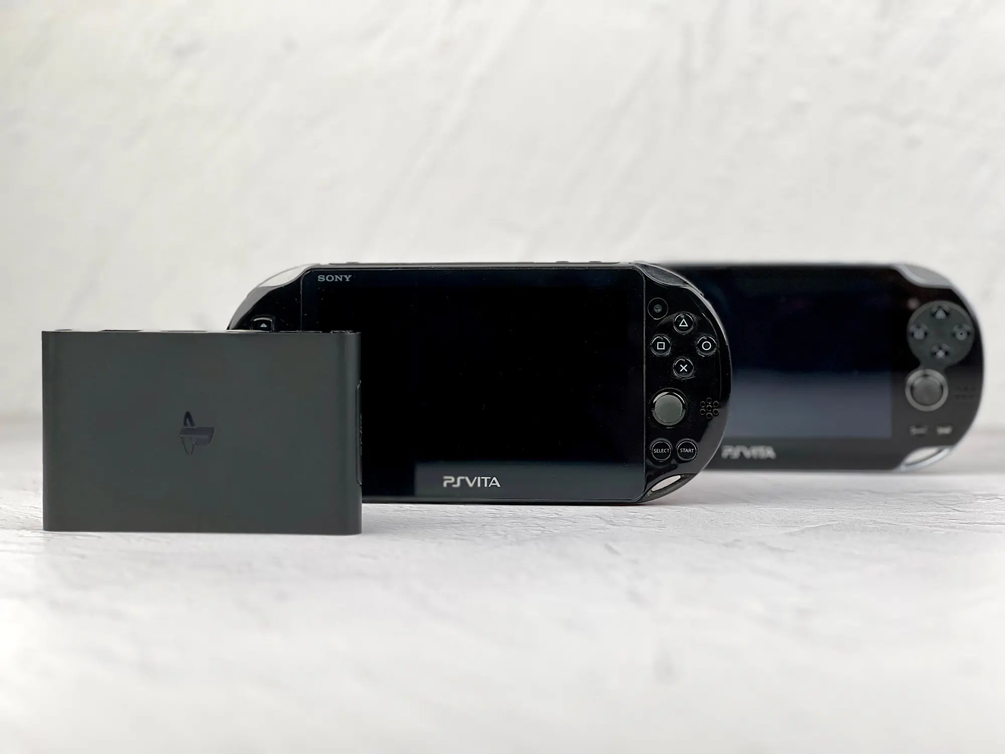 Почему провалилась PS Vita?