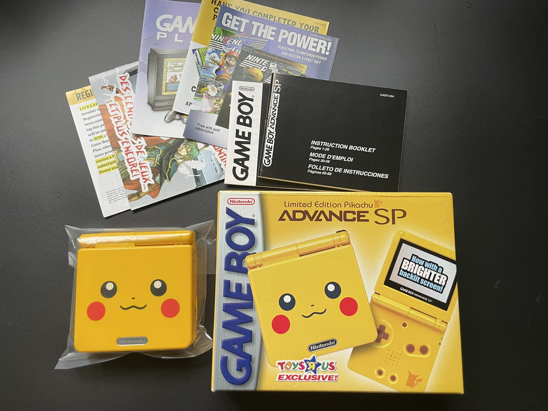Game Boy Advance SP Pikachu упаковка