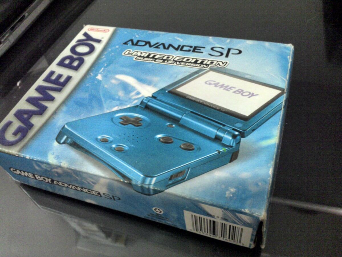 Game Boy Advance SP Surf Blue