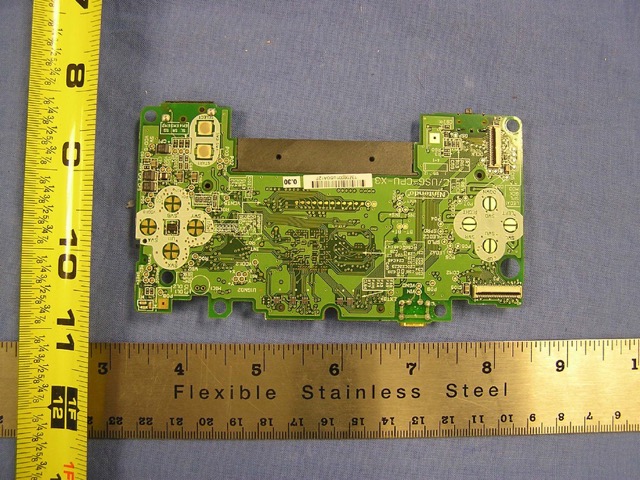 прототип Nintendo DS Lite с номером C/USG-CPU-X3